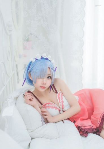 安妮海瑟薇新片《关于你的想法》
