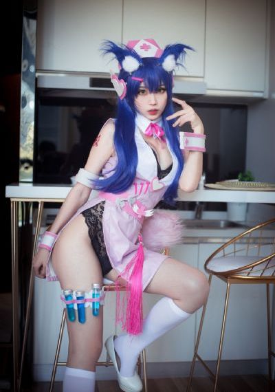 双乳被揉下面湿透了