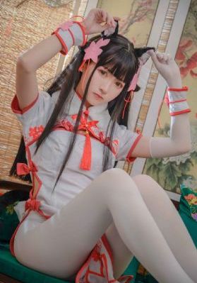 女大学生的沙龙室免费